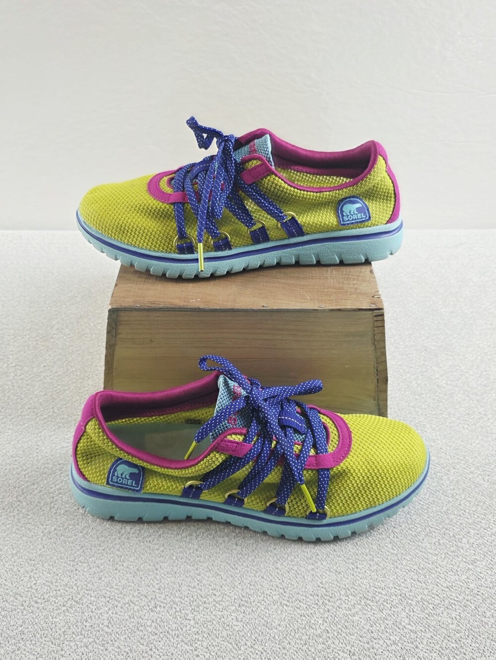 Sorel Multicolored Mesh Tivoli Go Low Top Sneakers Wmn's 8